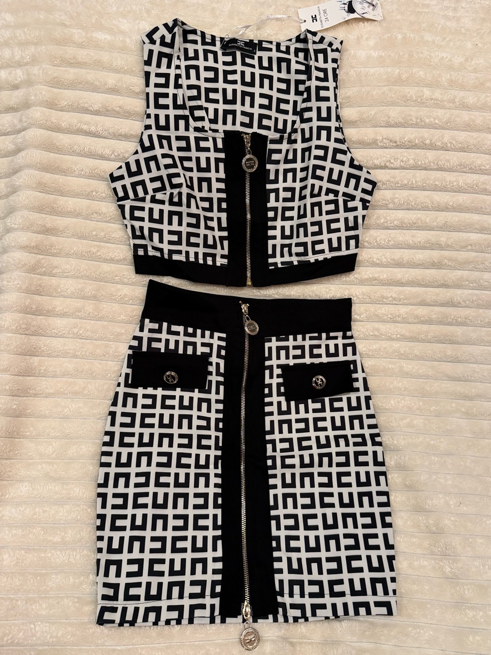 Upscale Italian matching skirt set